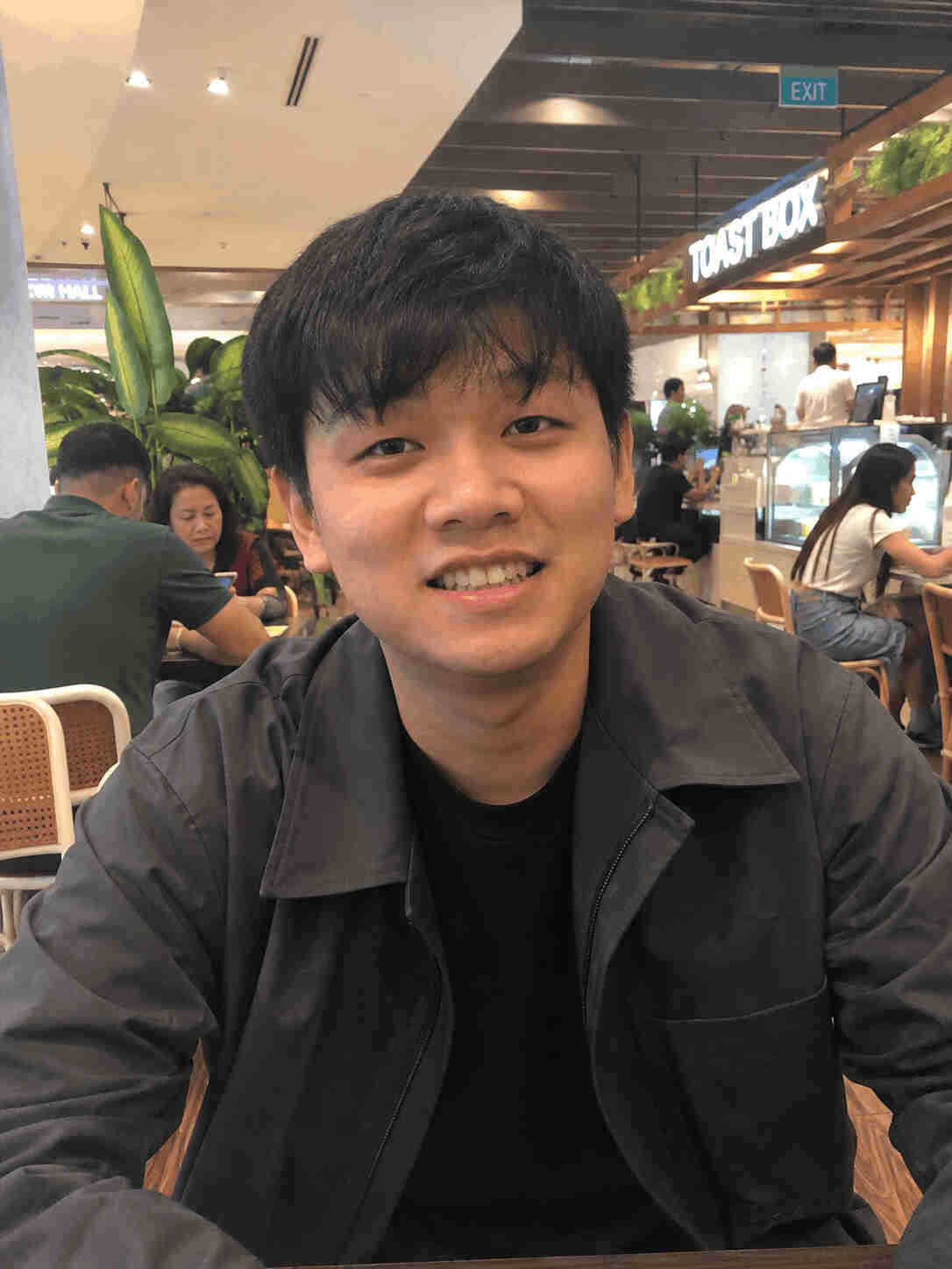 Wei Lun Zhang